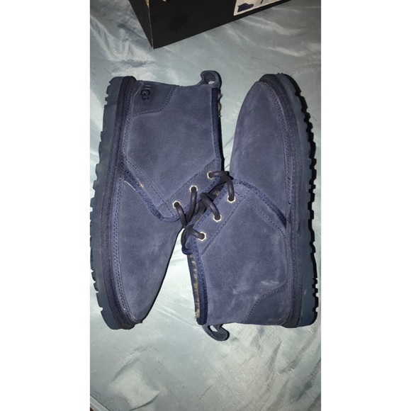 Men Ugg’s - Picture 2 of 7